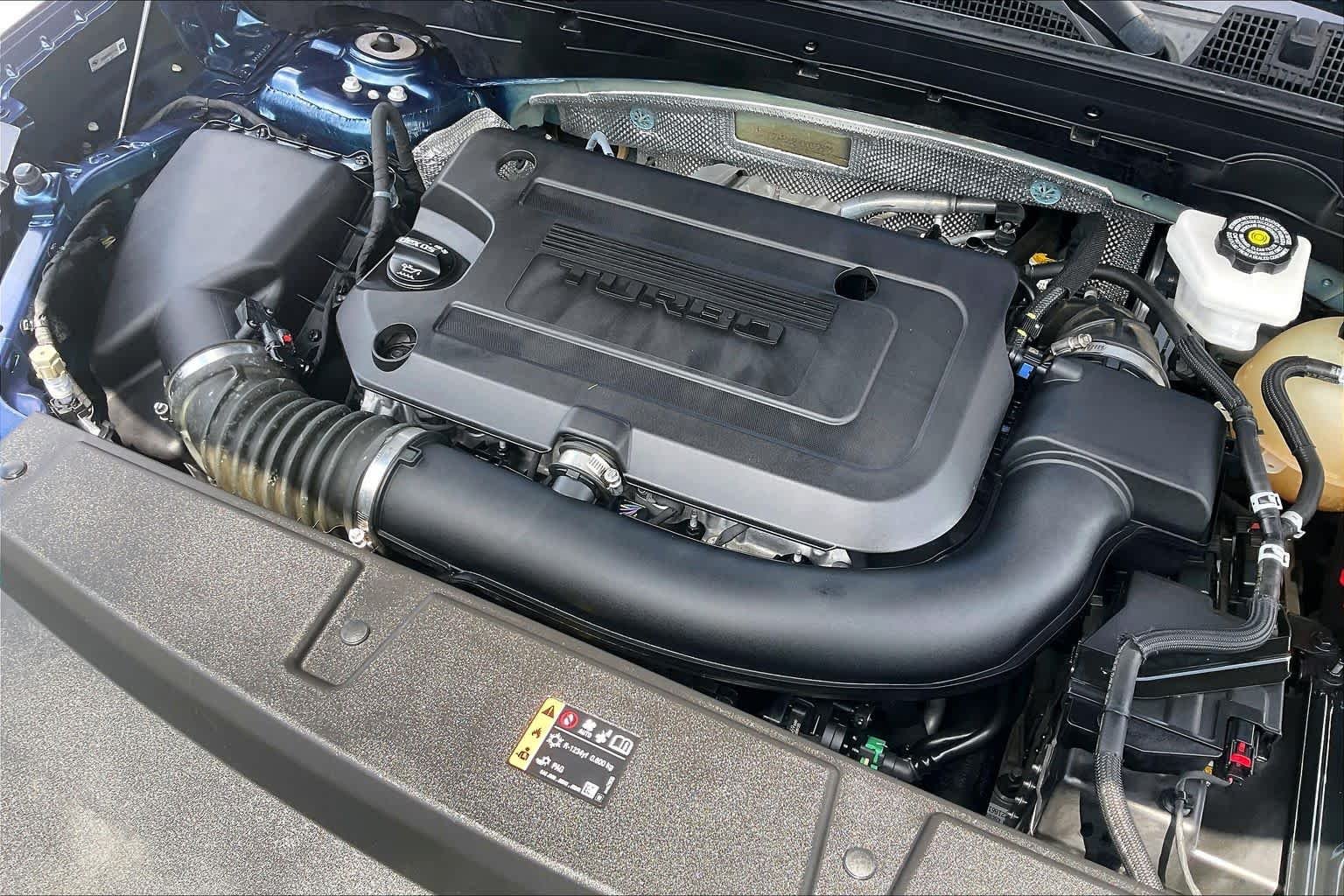 Used 2023 Sapphire Metallic Buick Essence image 29