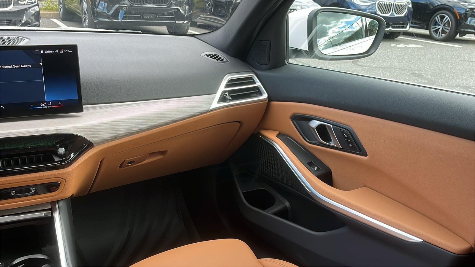 2025 BMW 3 Series 330i - Photo 24