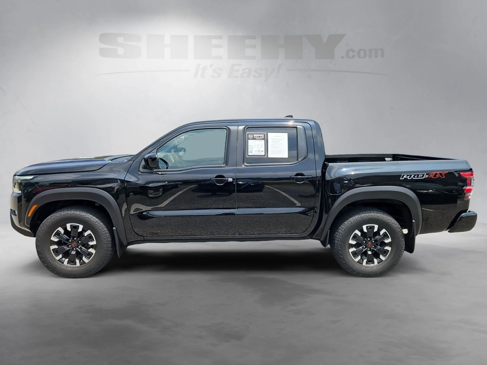 Used 2023 Black Nissan PRO-4X image 15