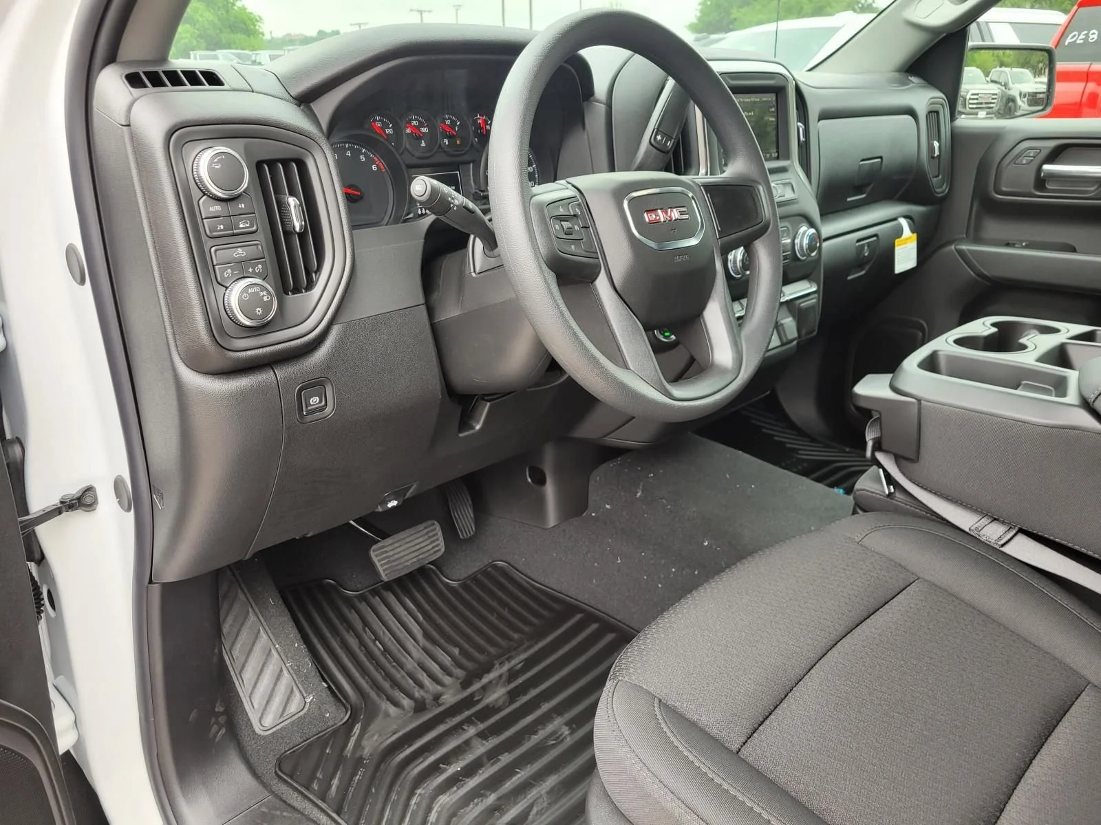 2026 GMC Sierra 1500 Pro - Photo 8