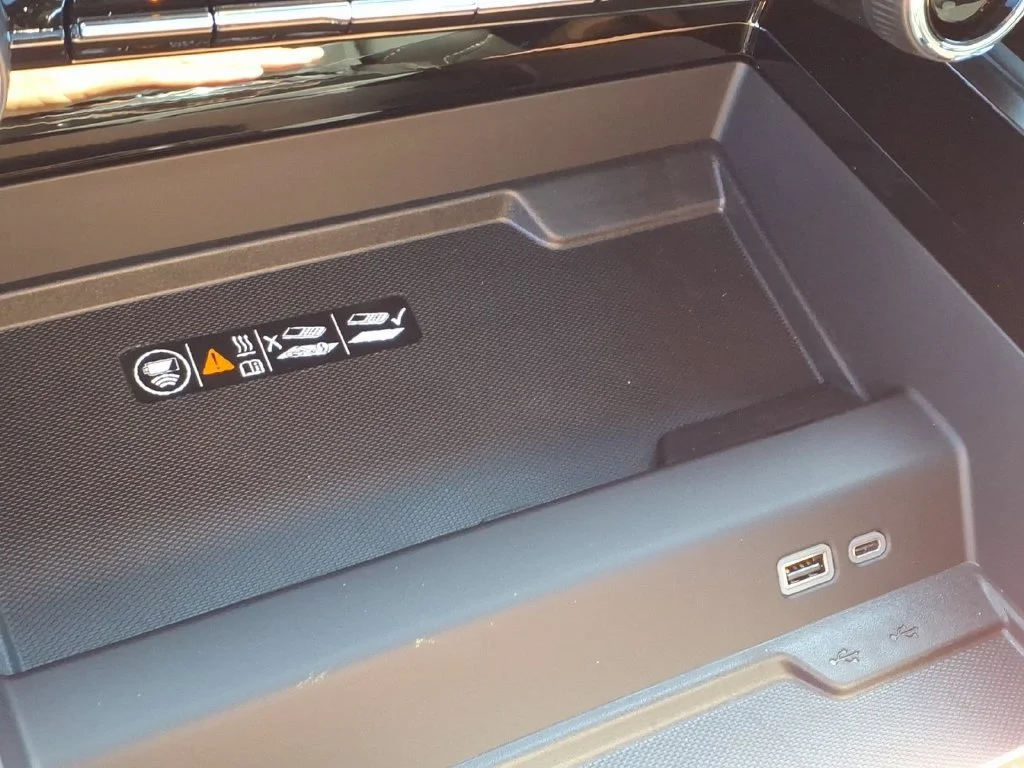 New 2026 Black Chevrolet Premier image 13