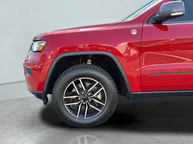 Used 2021 Red Jeep Trailhawk image 37