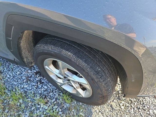 Used 2024 Gray Hyundai SEL image 3