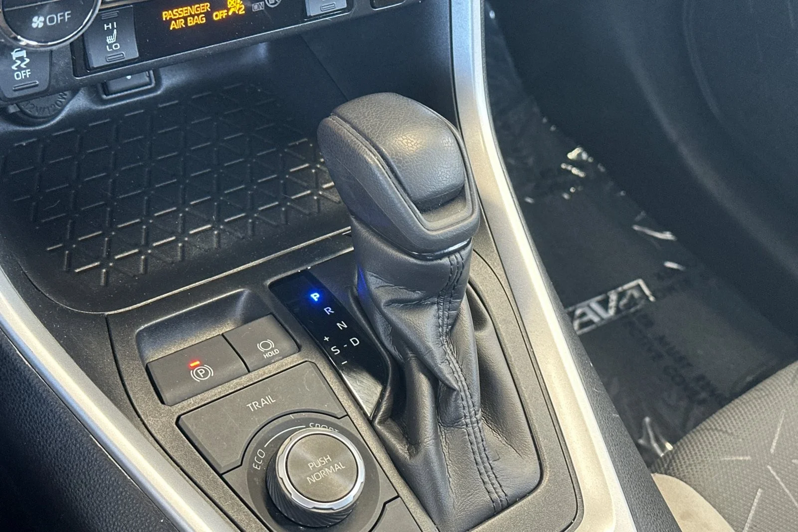 Certified Used 2021 Super White Toyota Hybrid XLE image 20