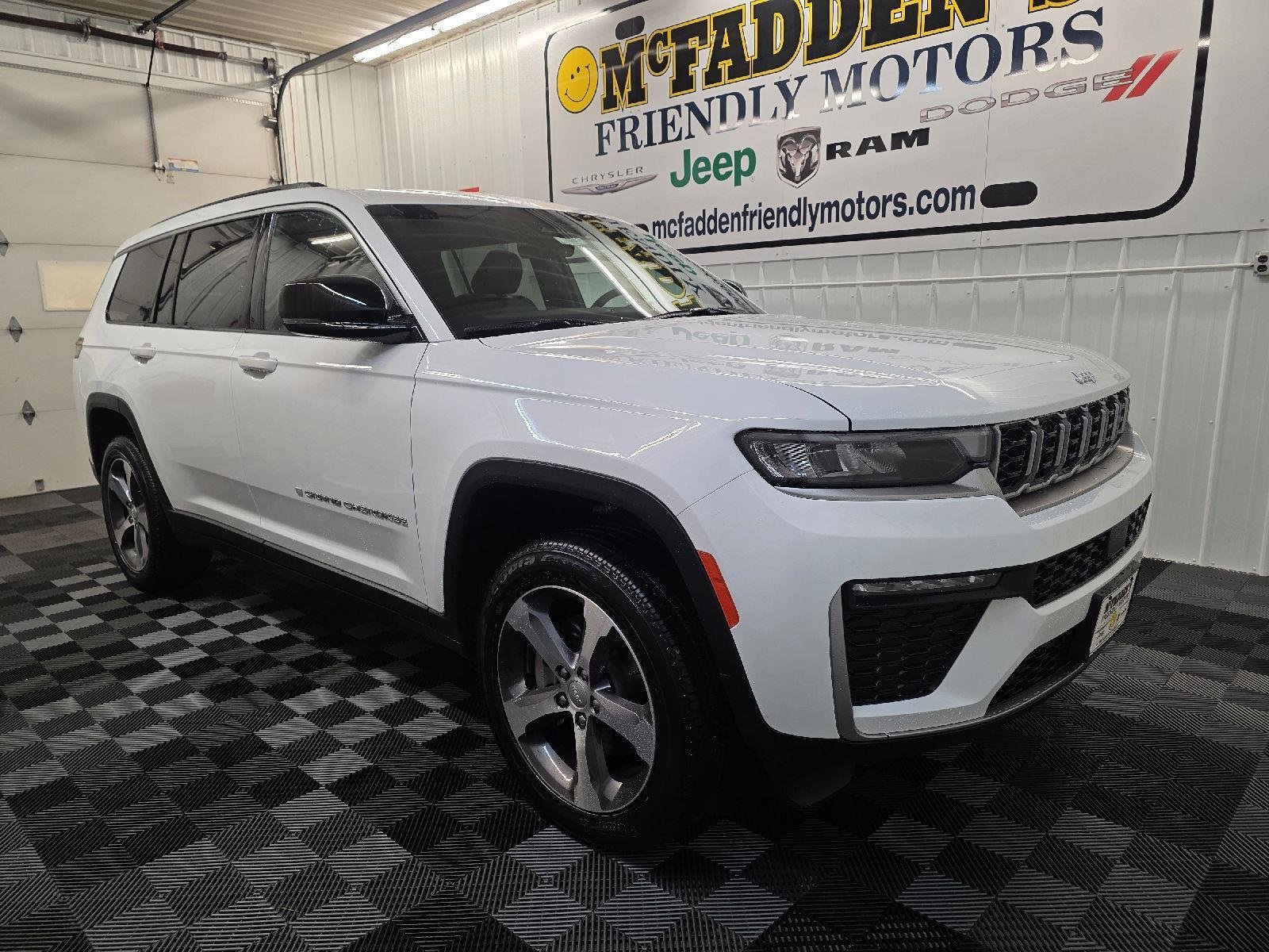 Used 2026 Bright White Clearcoat Jeep Limited image 6
