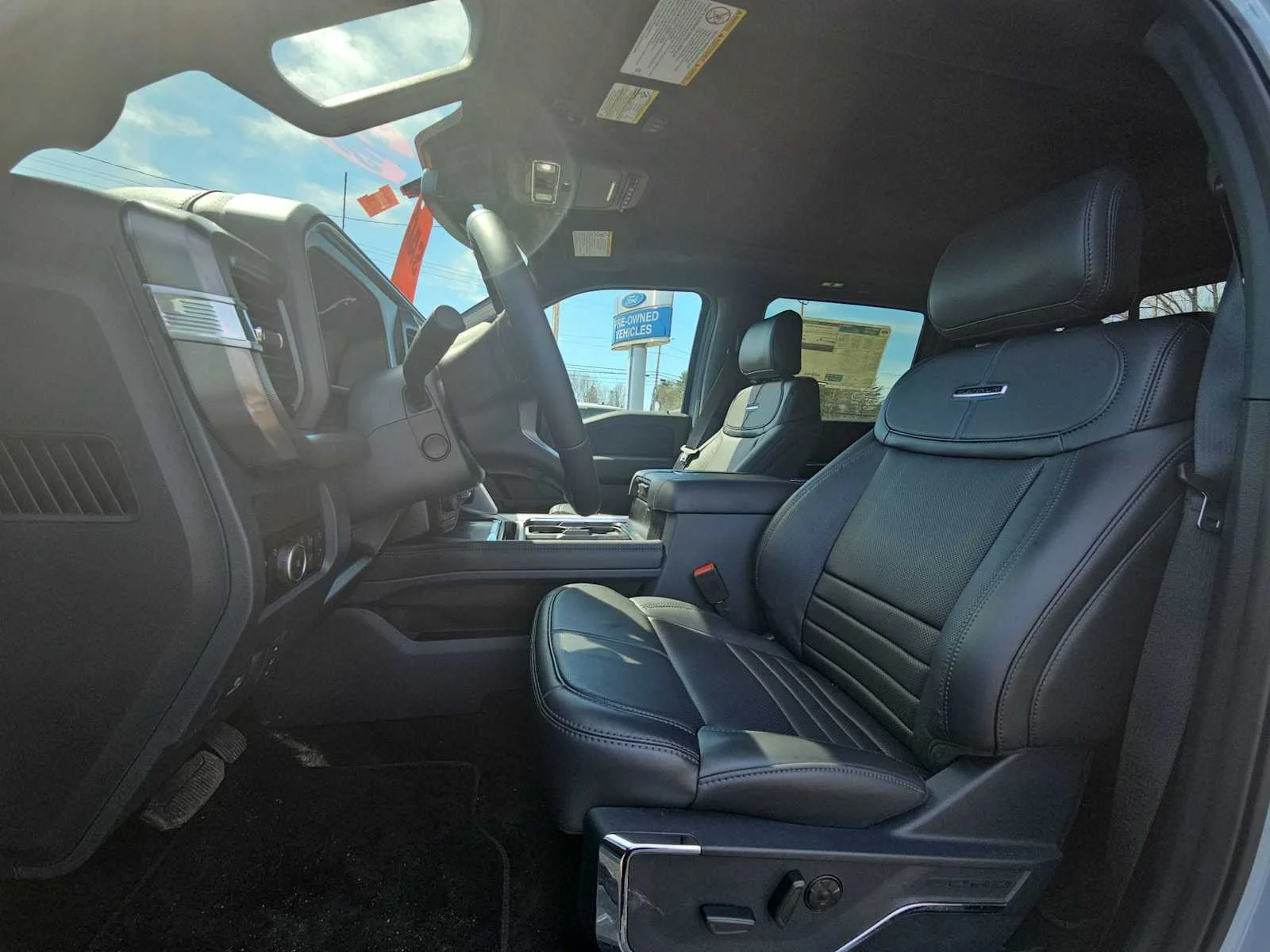 New 2026 Glacier Gray Metallic Tri-Coat Ford Platinum image 12