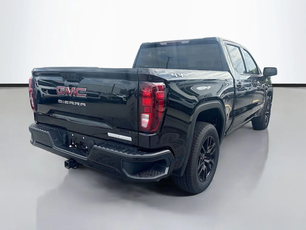 Used 2025 Onyx Black GMC Elevation image 5