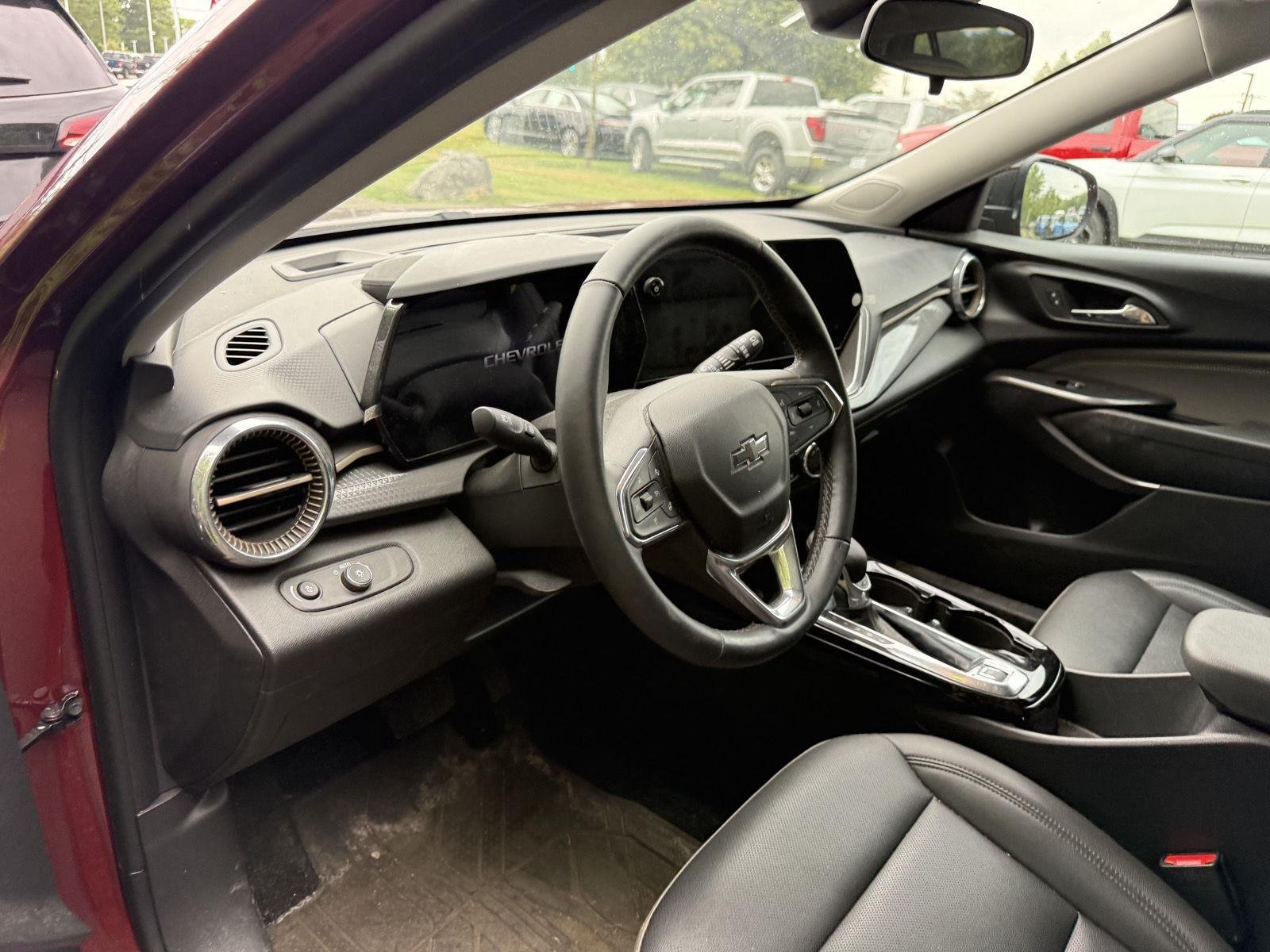 Used 2024 Crimson Metallic Chevrolet ACTIV image 5