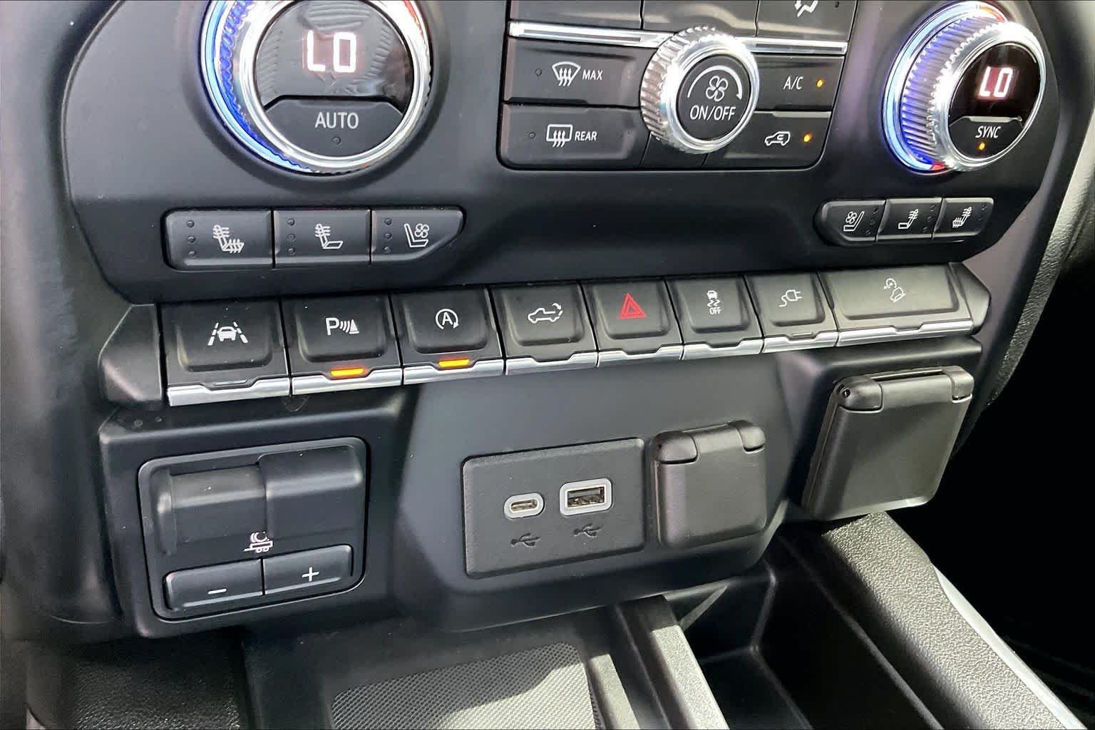 Used 2020 Carbon Black Metallic GMC AT4 image 33