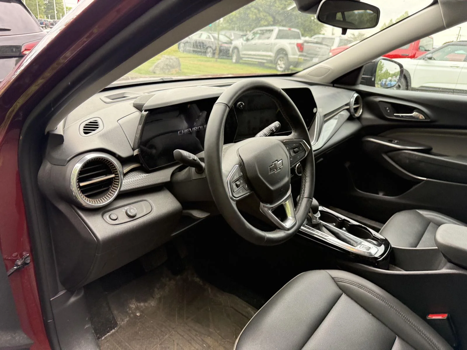 Used 2024 Crimson Metallic Chevrolet ACTIV image 5