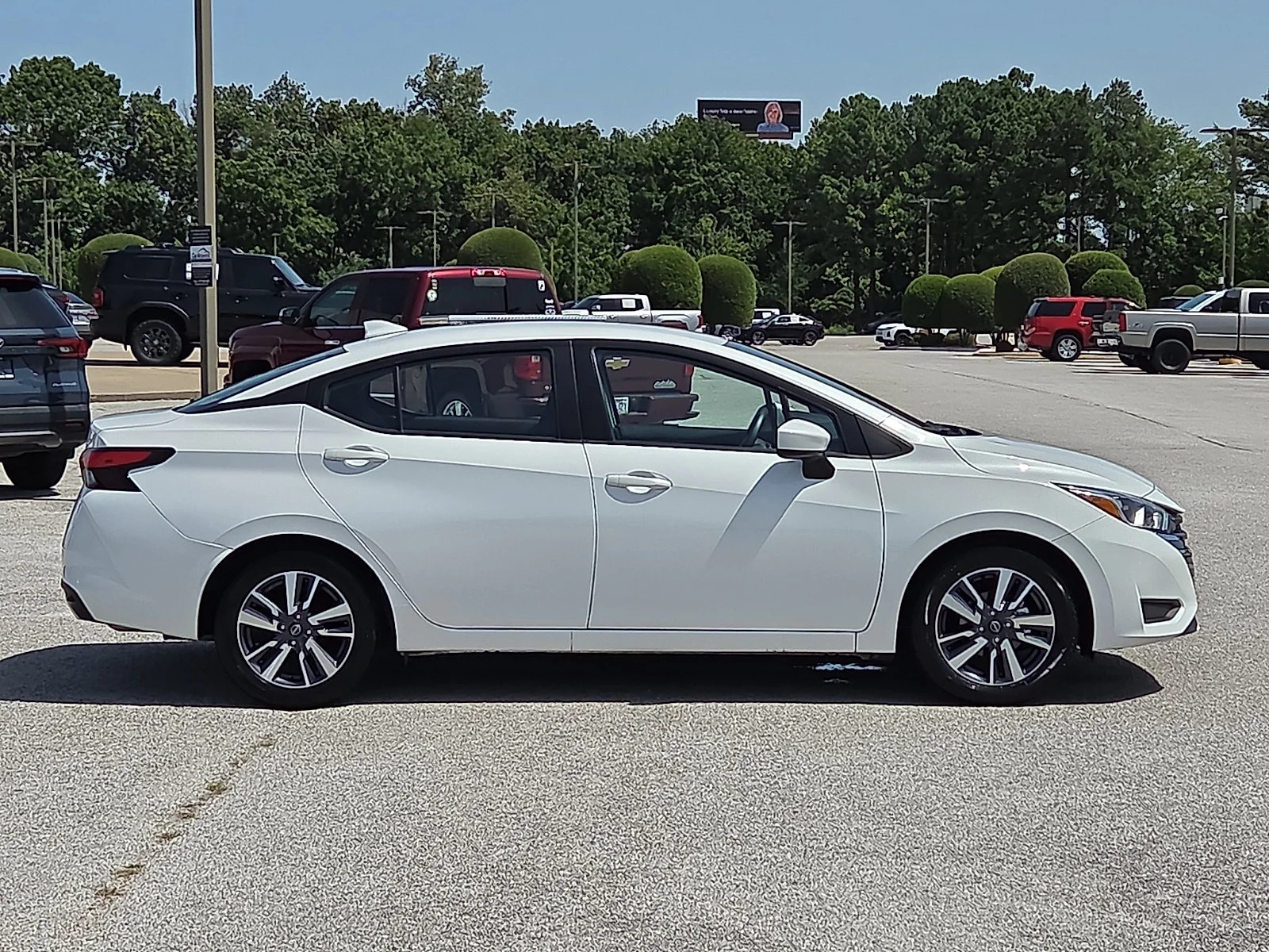 Used 2024 Aspen White Tricoat Nissan SV image 6