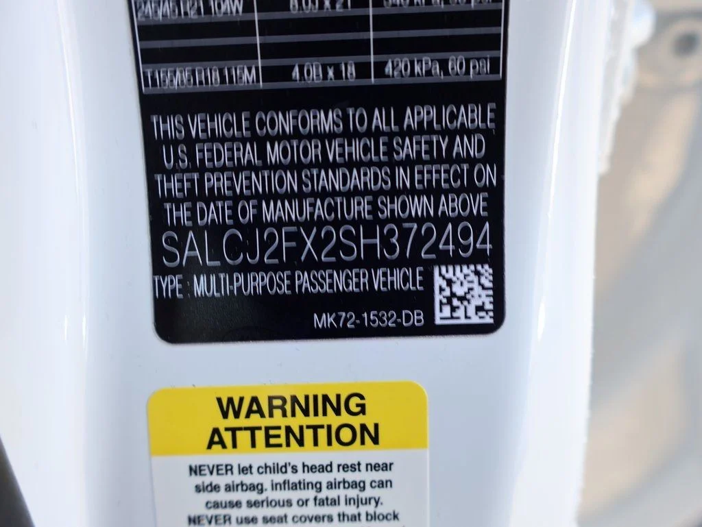 New 2025 Fuji White Land Rover S image 41
