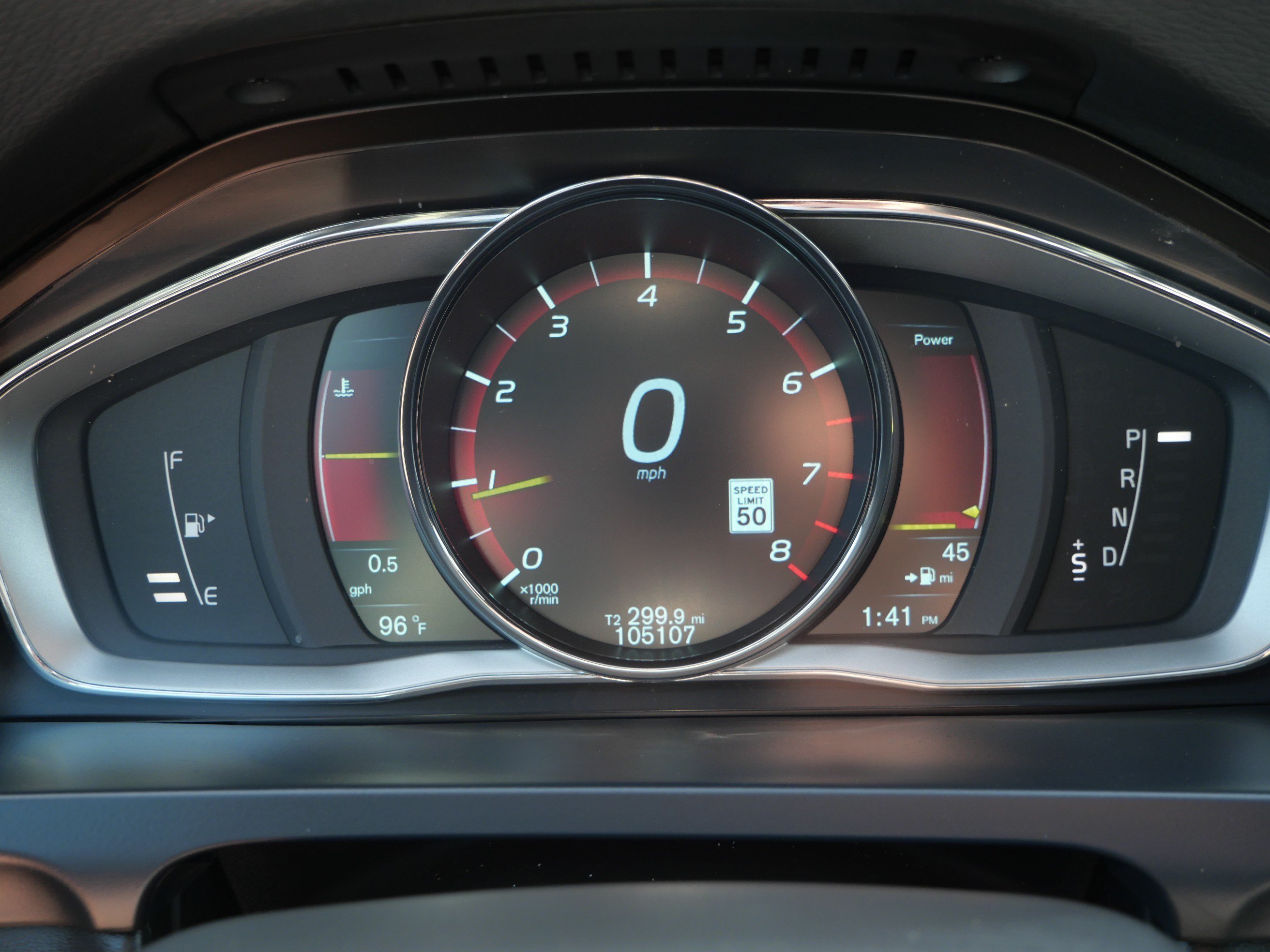 Used 2014 Red Volvo T5 image 21