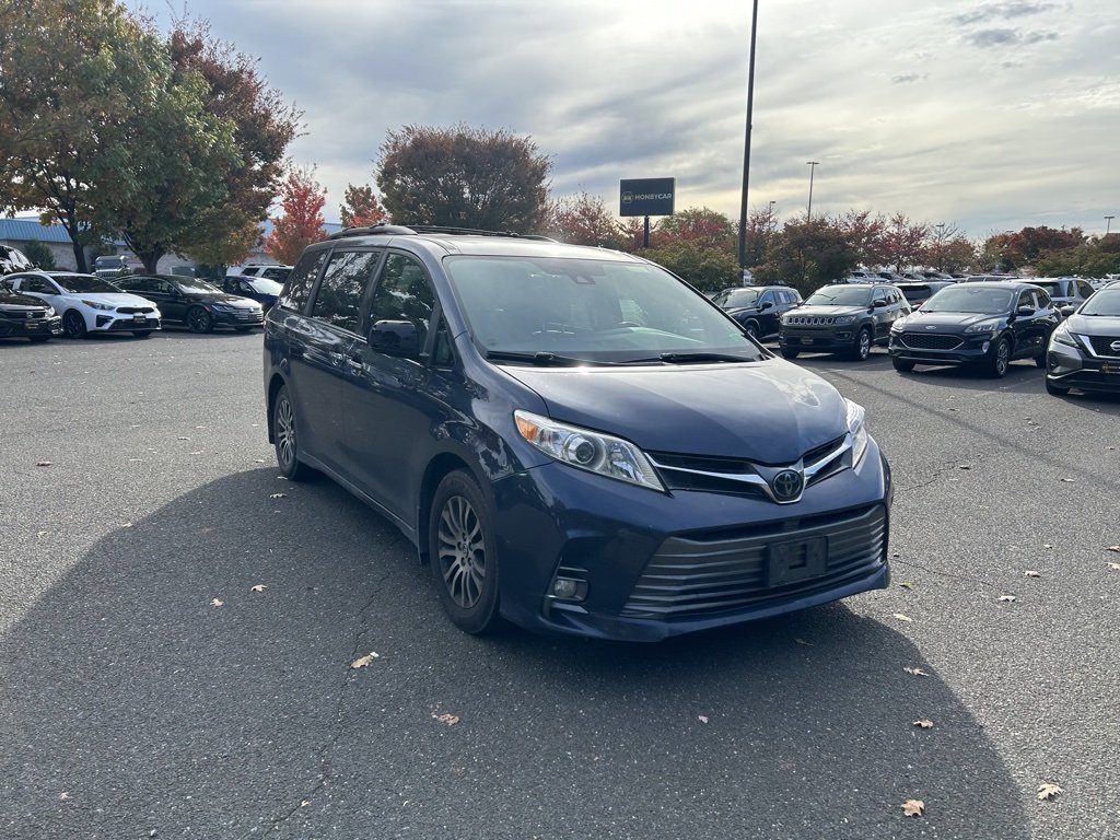 2019 Toyota Sienna XLE Premium