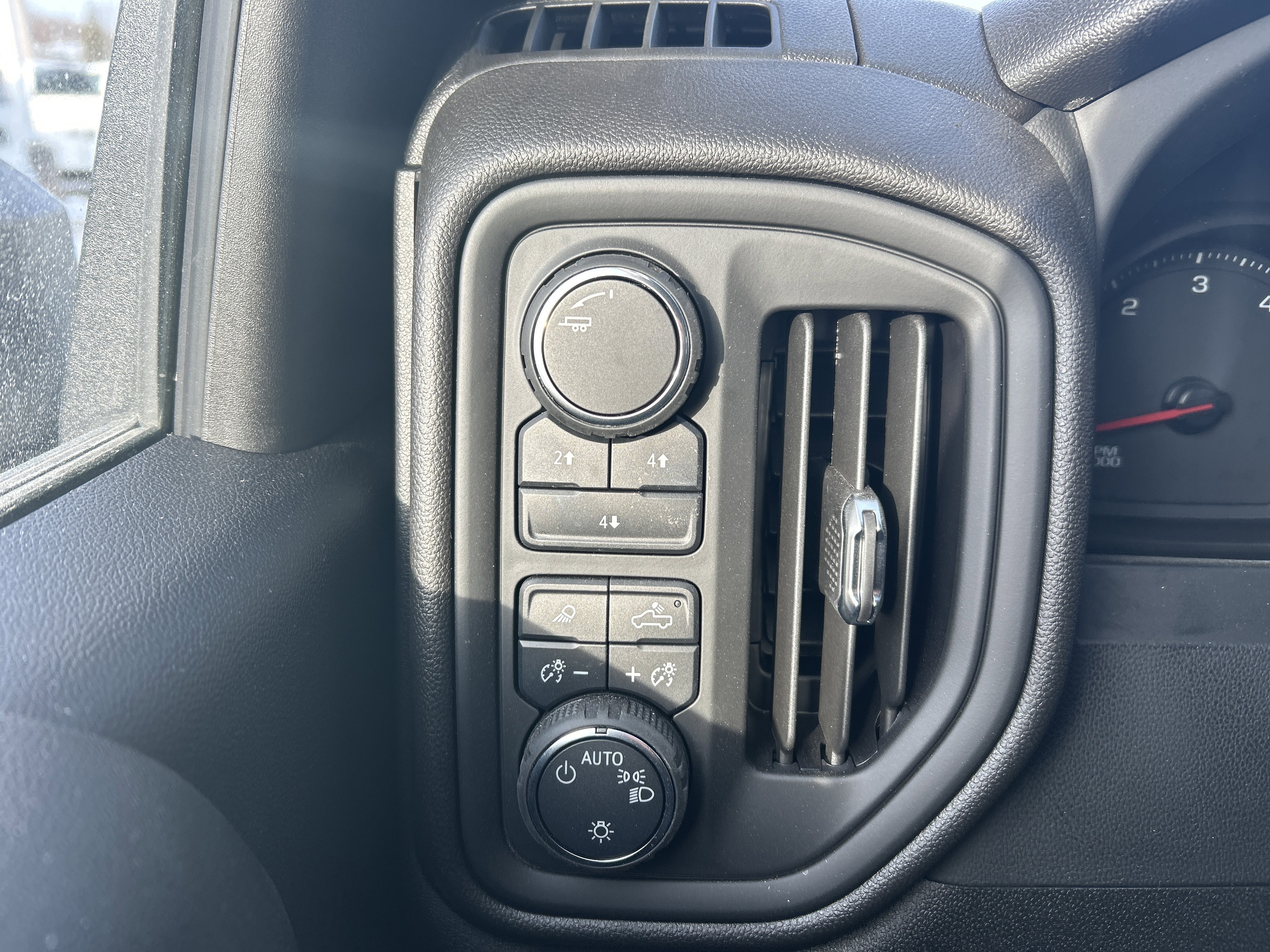 New 2025 Summit White Chevrolet Work Truck image 11