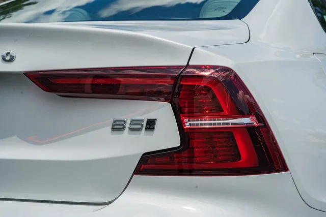 Certified Used 2024 Crystal White Volvo Plus image 7
