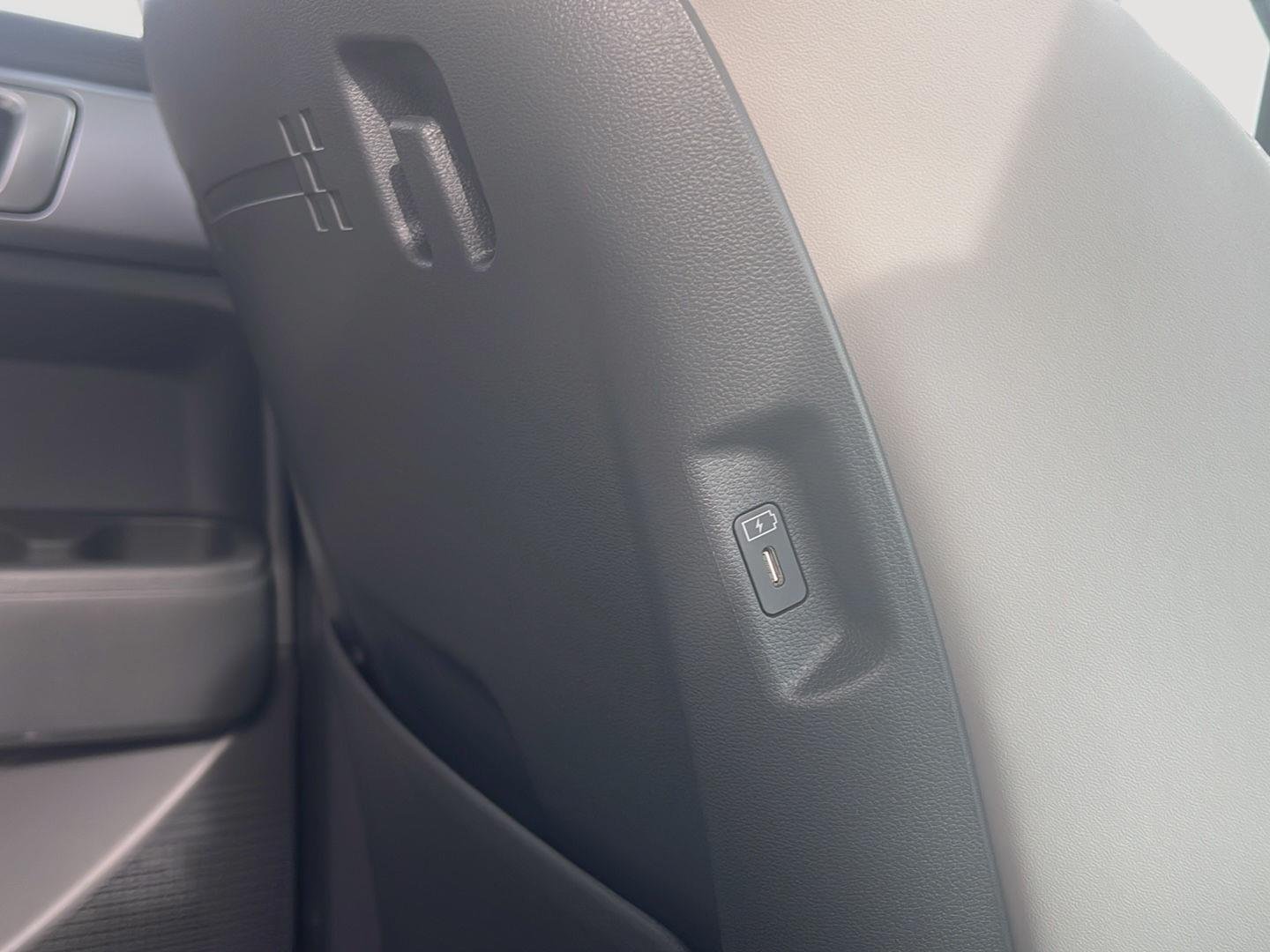 New 2026 Rockwood Green Hyundai SEL AWD image 33