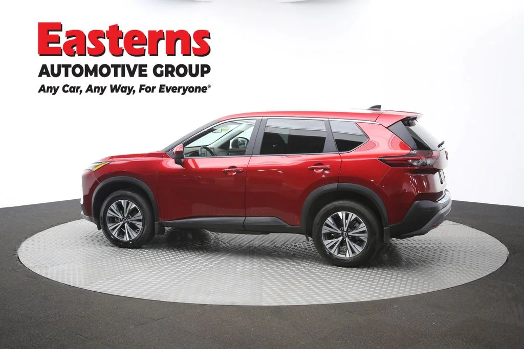 Used 2023 Red Nissan SV image 64