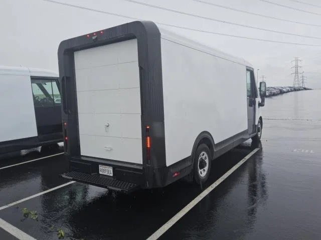 Used 2023 Oyster White BrightDrop EJY image 14