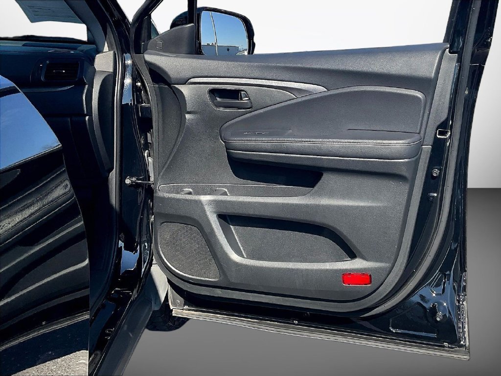 Used 2025 Black Honda Sport image 30