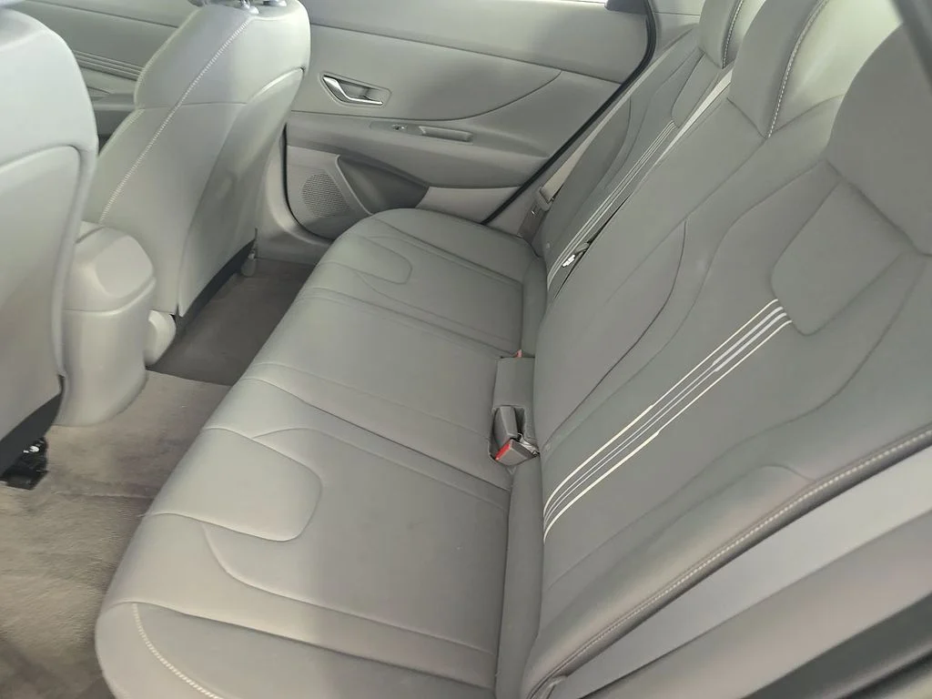 Certified Used 2023 Black Hyundai SEL image 6