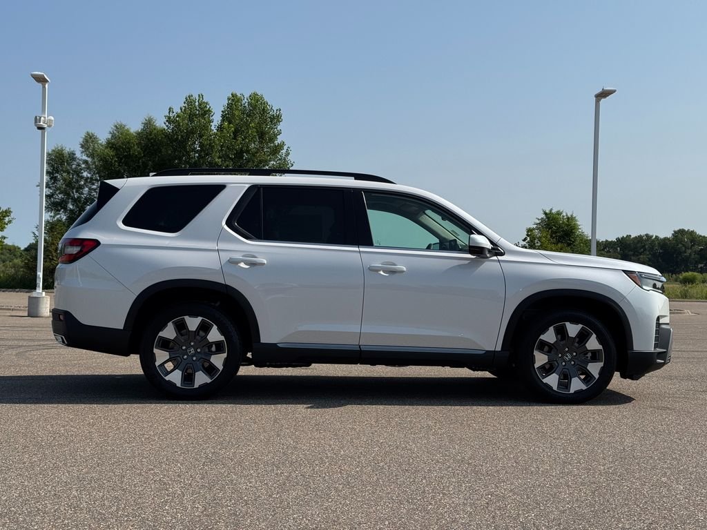 New 2026 Platinum White Pearl Honda AWD Elite image 6