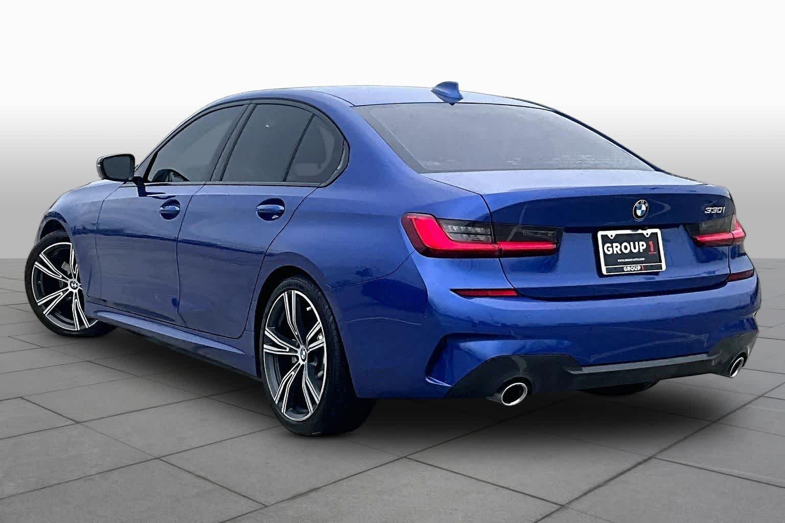 Used 2020 Portimao Blue Metallic BMW 330i image 11