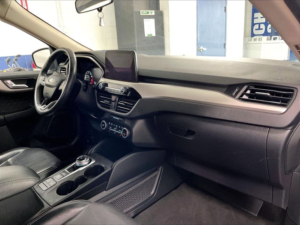 Used 2020 Gray Ford SEL image 14