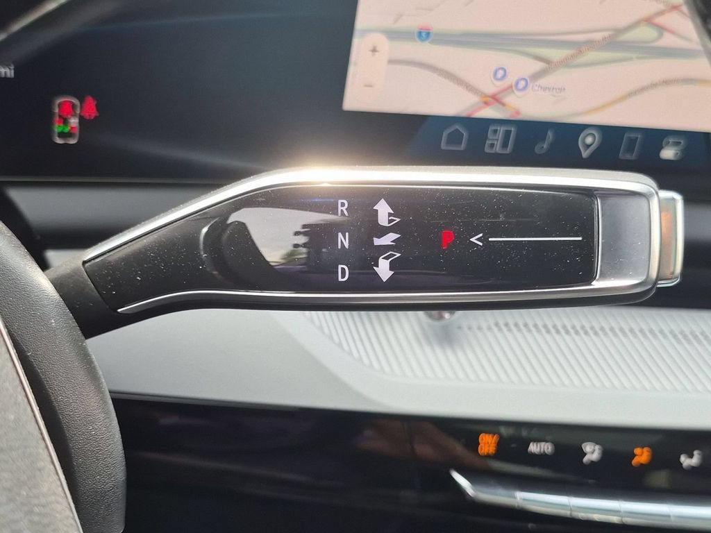 2027 Cadillac OPTIQ Luxury - Photo 15