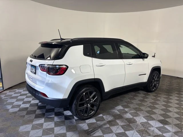 New 2026 White/off-white Jeep Limited image 6