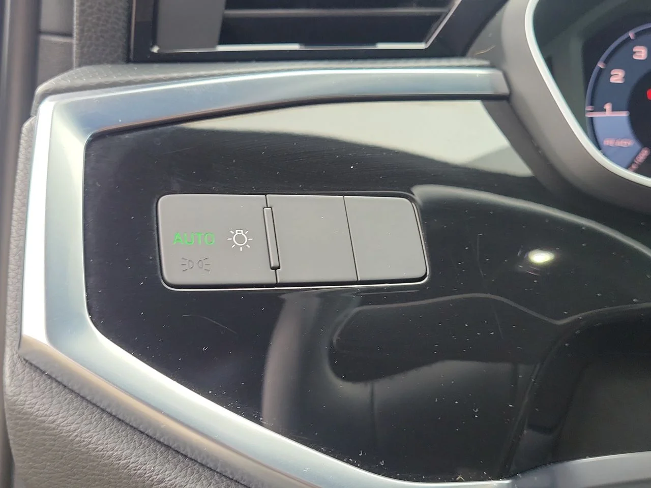 Used 2020 Black Audi Premium image 26