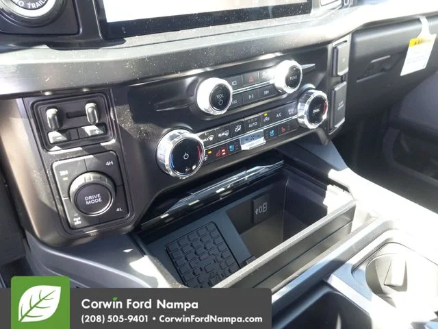 New 2026 Oxford White Ford Lariat image 17