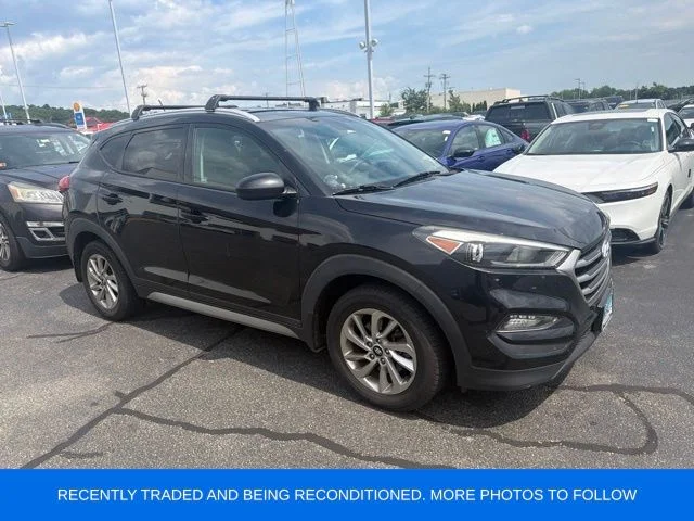 Used 2017 Black Hyundai SE image 1