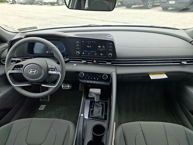 New 2026 White Hyundai SEL Sport image 10