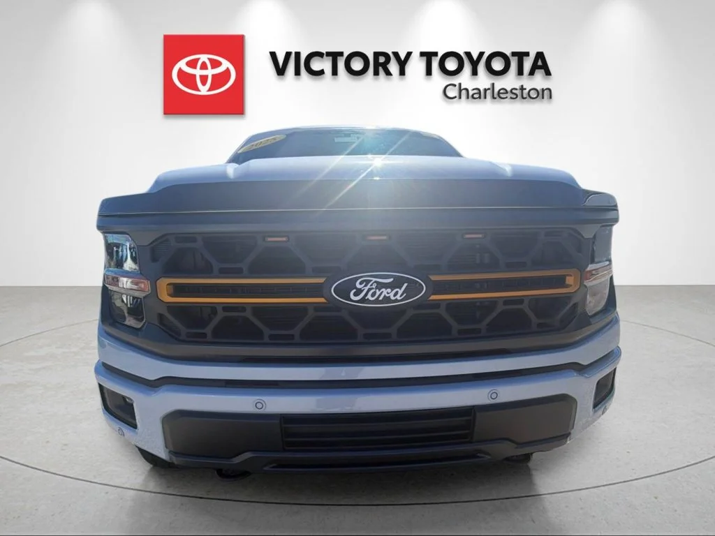 Used 2025 White Ford Tremor image 8