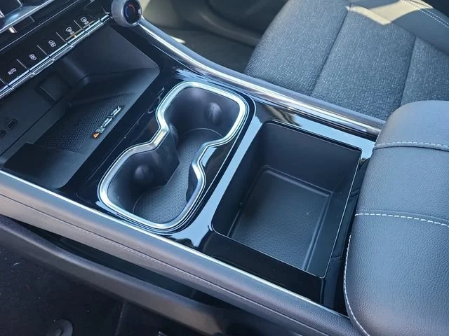 New 2026 Summit White Chevrolet LT image 35