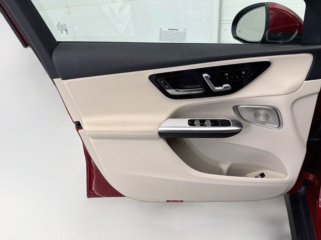 Certified Used 2026 MANUFAKTUR Patagonia Red Metallic Mercedes-Benz GLC 300 image 23