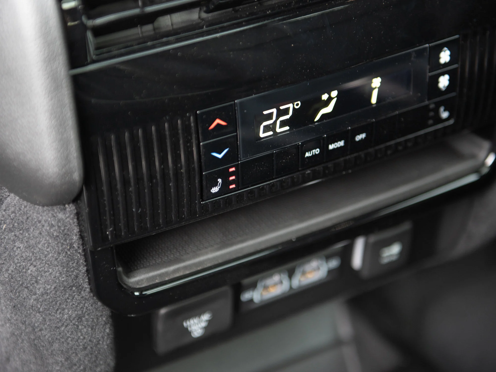 New 2026 Black Jeep Limited Reserve* image 24