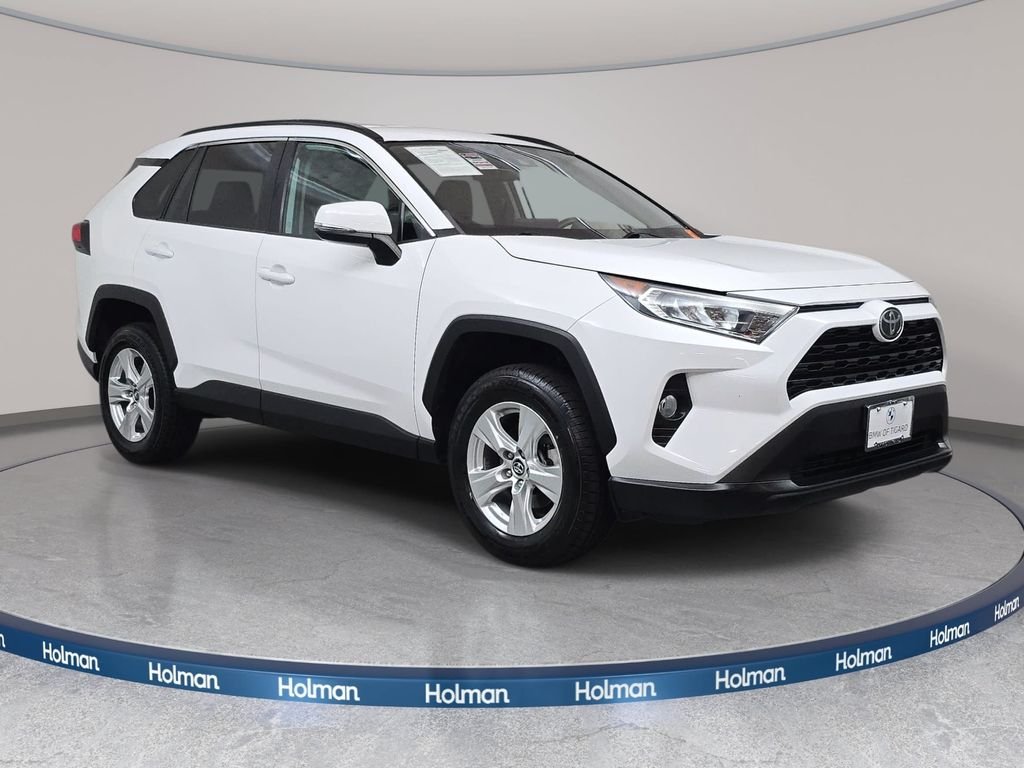 Used 2021 Super White Toyota XLE image 4