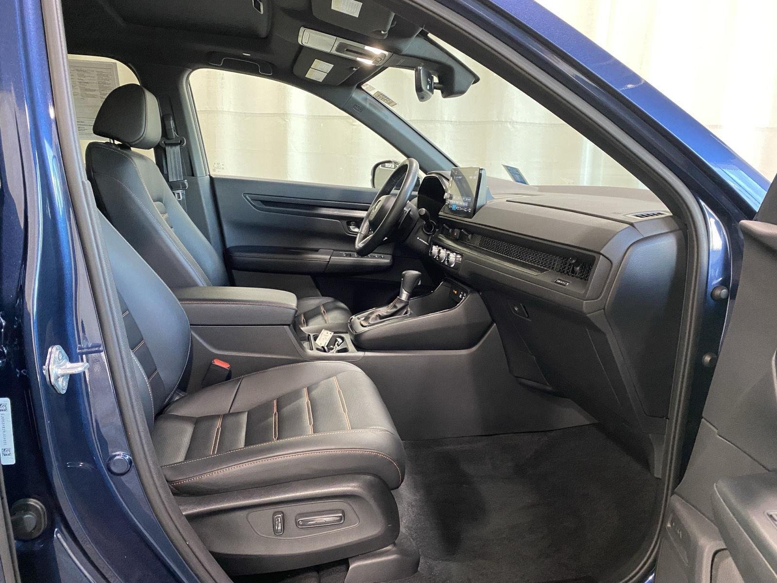 Used 2024 Canyon River Blue Metallic Honda Sport-L image 11