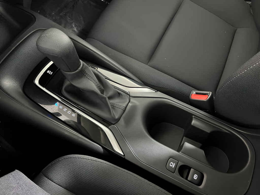 Used 2025 Ice Toyota LE image 21