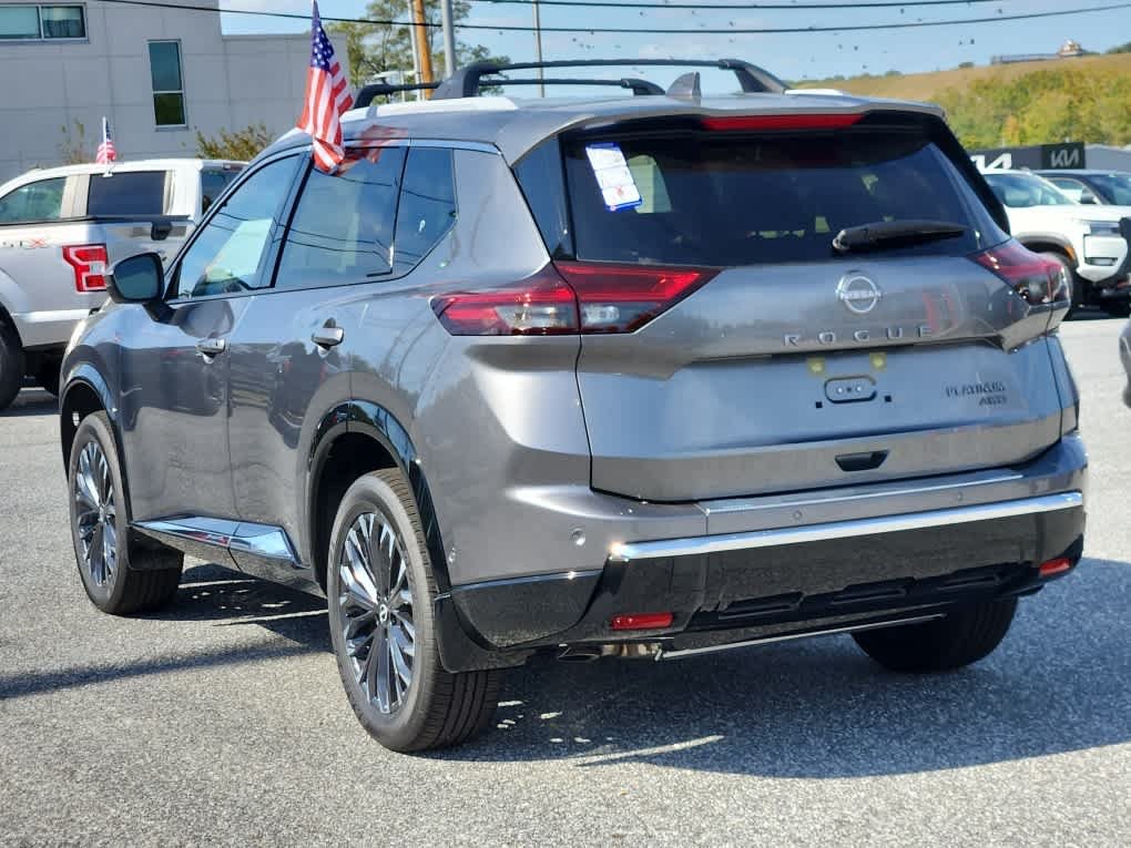 2026 Nissan Rogue Platinum - Photo 4