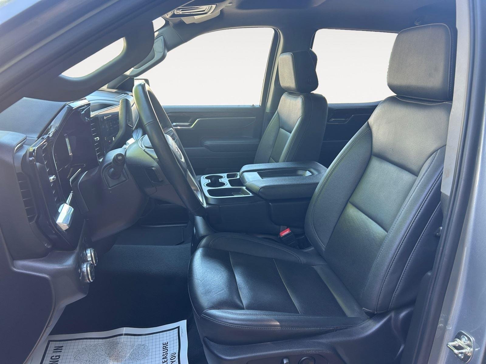 Used 2025 Sterling Metallic GMC SLT image 9