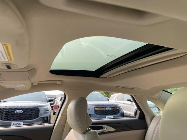 Used 2019 Blue Lincoln Reserve image 29