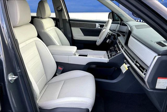 2026 Hyundai Santa Fe Limited - Photo 10