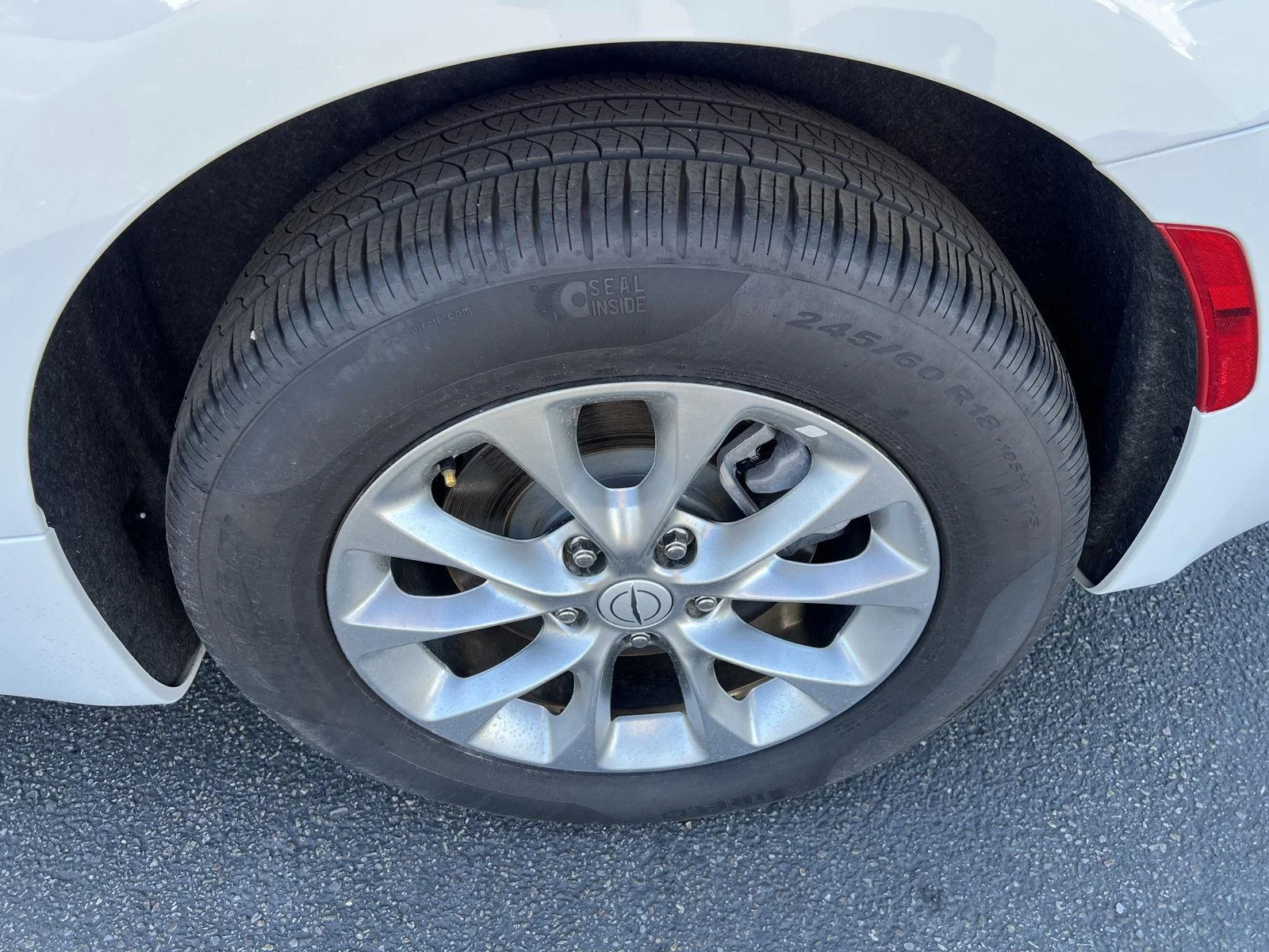 2026 Chrysler Pacifica Limited - Photo 13