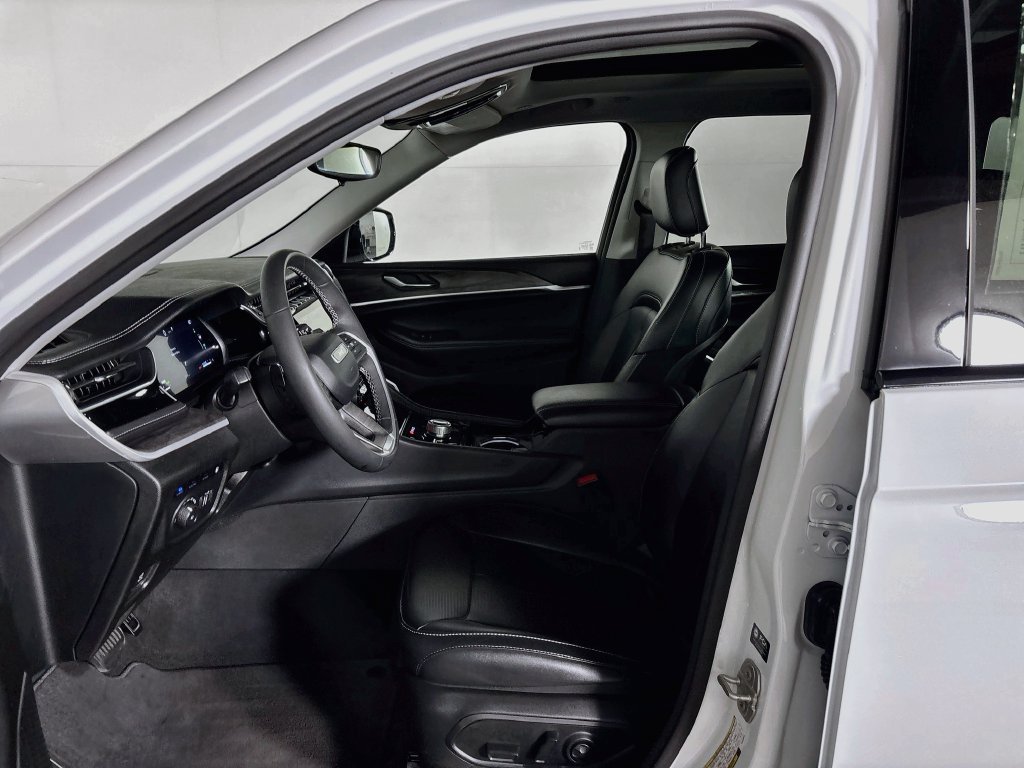 Certified Used 2023 White Jeep 4xe image 12