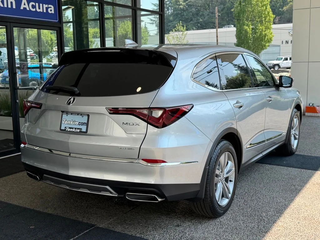 New 2026 Solar Silver Metallic Acura Base image 7