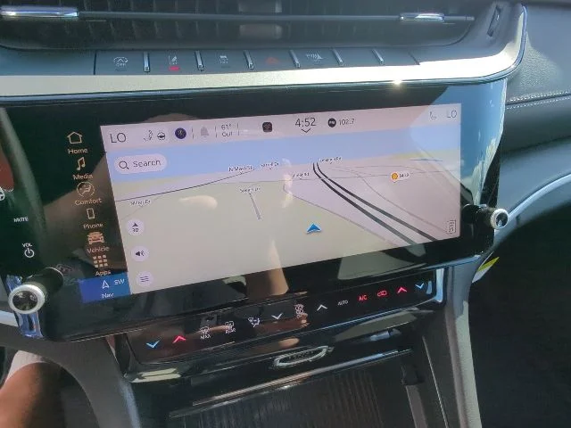 New 2026 White Jeep Altitude image 22