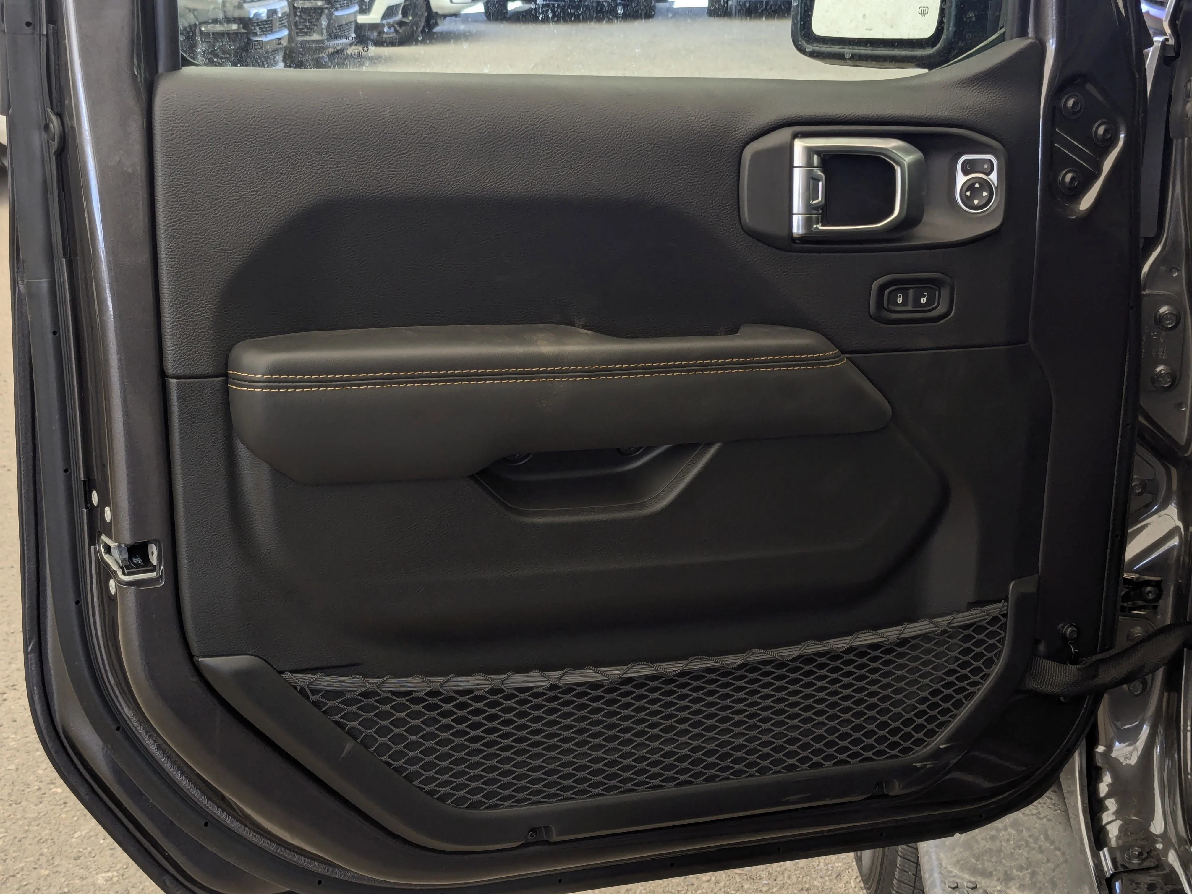 New 2026 Grey Jeep Sahara - - Body-Color Top - Side Steps - 2.0L Turbo - Remote Start & tons more! image 11
